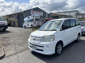 Toyota Noah 2006 Self Contained Campervan