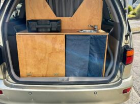 Toyota Estima 2000 Self Contained Campervan
