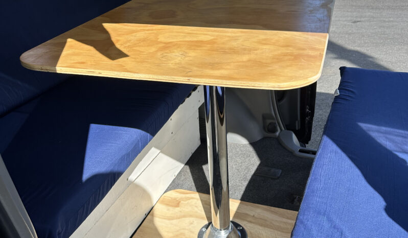 
								Toyota Voxy 2007 Self Contained Campervan full									