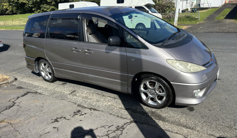 
								Toyota Estima 2004 Self Contained Campervan full									