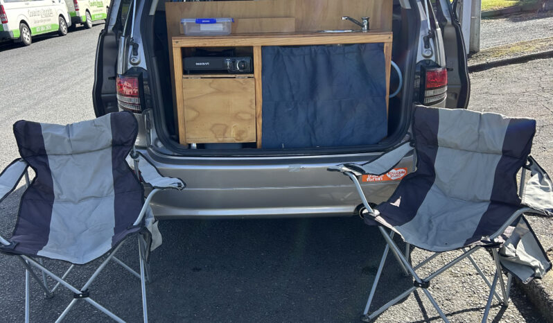 
								Toyota Estima 2004 Self Contained Campervan full									