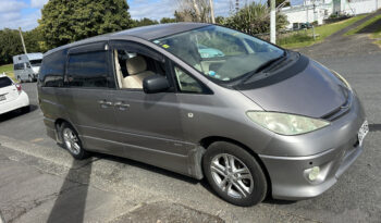 
									Toyota Estima 2004 Self Contained Campervan full								