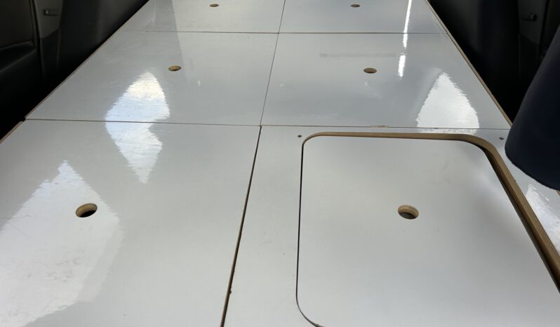 
								Toyota Wish 2004 Self Contained Campervan full									