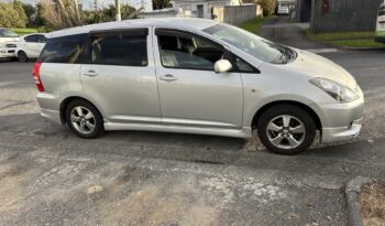 
									Toyota Wish 2004 Self Contained Campervan full								