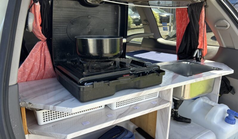 Toyota Estima 2000 Self Contained Campervan