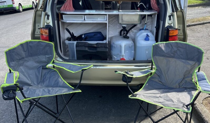 Toyota Estima 2000 Self Contained Campervan