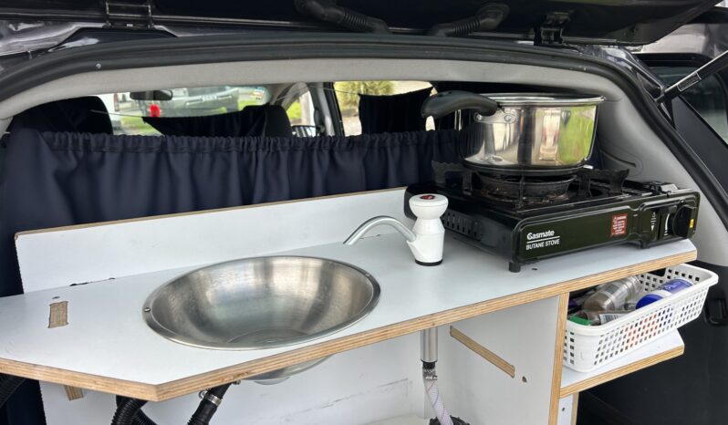 
								Mazda MPV 2007 Self Contained Campervan full									