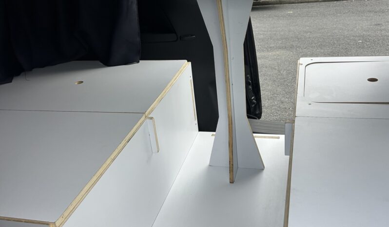 
								Mazda MPV 2007 Self Contained Campervan full									