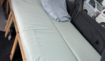 
									Toyota Estima 2000 Self Contained Campervan full								