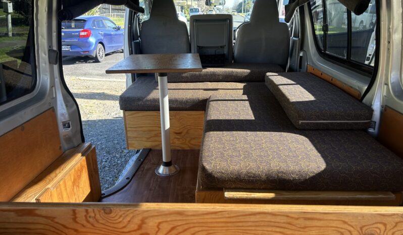 
								Toyota Hiace 2005 Self Contained Campervan full									