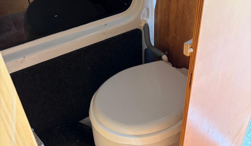 
								Toyota Hiace 2005 Highroof Self Contained Campervan full									