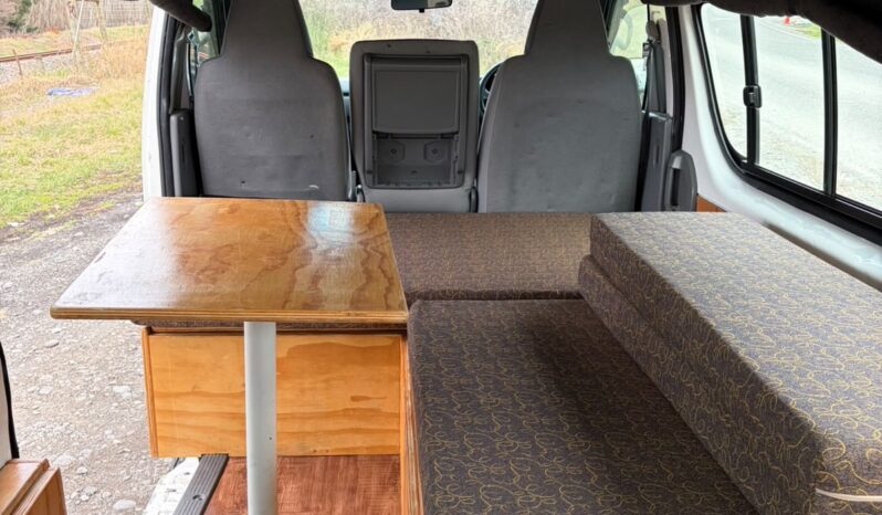 
								Toyota Hiace 2004 Self Contained Campervan full									